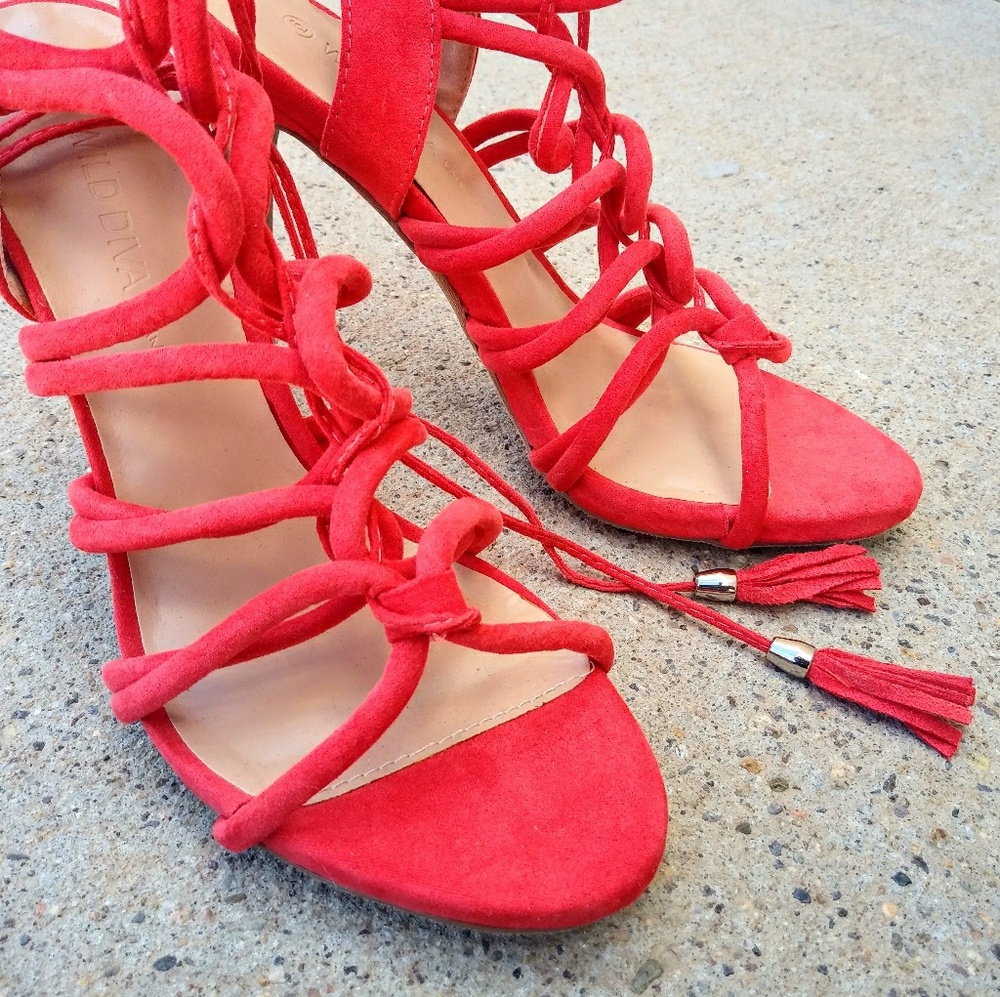 🌹WILD DIVA CAGED HEELS